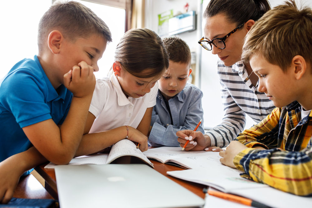 Read more about the article Pedagojik Formasyonun Öğretmen İyi Oluşu Üzerindeki Etkisi