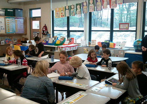 Read more about the article Öğretmen Liderliğinin Geliştirilmesinde Pedagojik Formasyonun Rolü