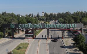 Read more about the article Adana Çukurova Üniversitesi Pedagojik Formasyon Bölümü: Eğitimde Fark Yaratan Bir Geleceğe Adım