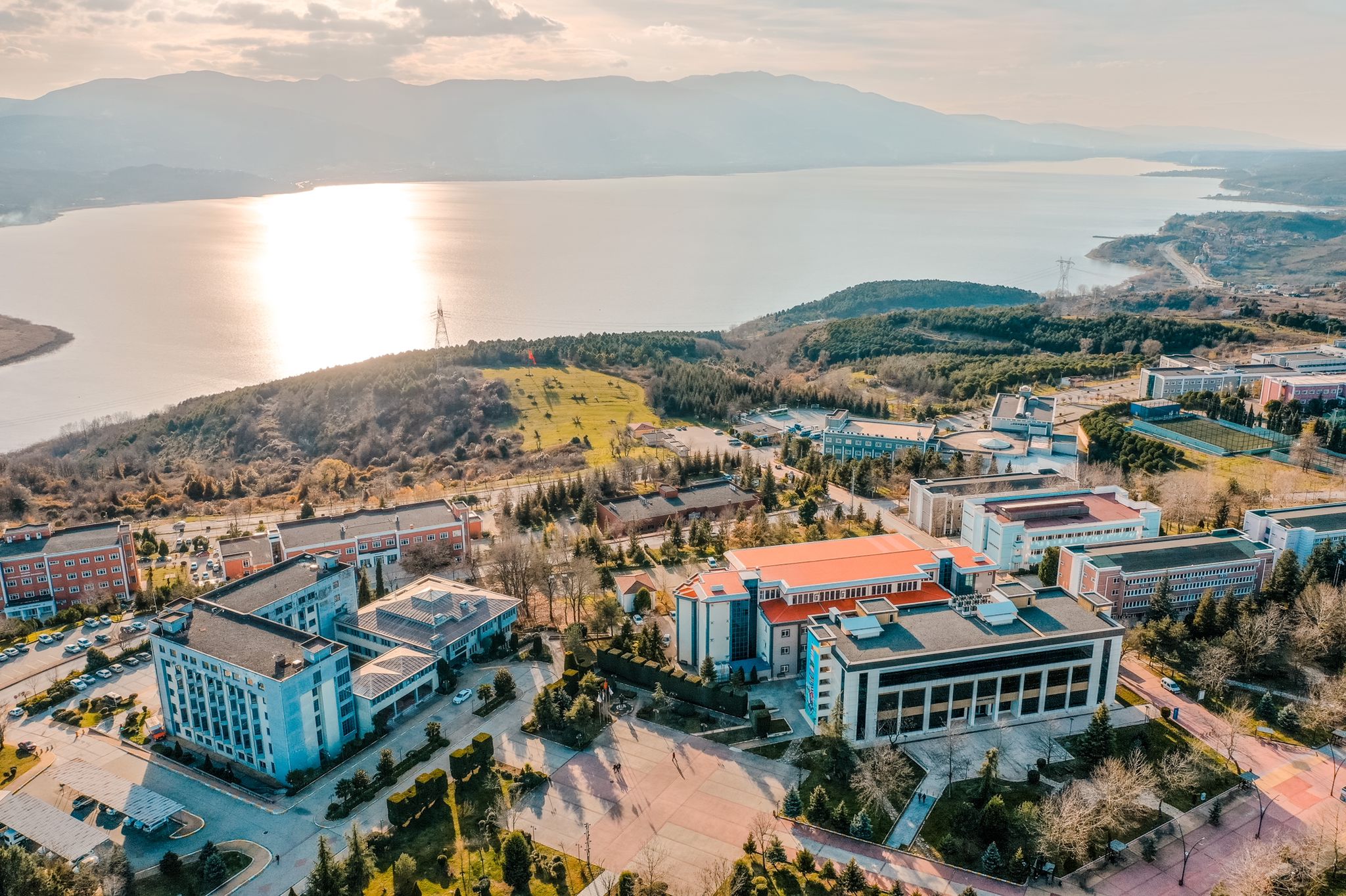 Read more about the article Sakarya Üniversitesi Pedagojik Formasyon Bölümü: Eğitimde Fark Yaratan Bir Geleceğe Adım